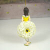 https://www.elfengarten.shop/wp-content/uploads/2022/08/Deko-Figur-Blumenmaedchen-Zinnienmaedchen-zum-Haengen.jpg