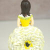 https://www.elfengarten.shop/wp-content/uploads/2022/08/Deko-Figur-Blumenmaedchen-Zinnienmaedchen-zum-Haengen.jpg